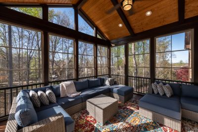Spacious Sunroom Design
